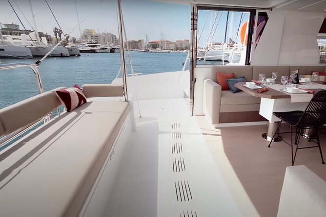 CATAMARAN Kleftiko Poliegos & Round of Milos Lunch with Openbar - The roofless cave rule: why strong North winds can change the day