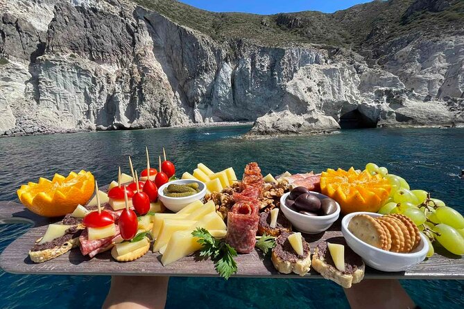 Catamaran Semi Cruise Paros Antiparos includes Food and Drinks - Paros and Antiparos from the Water, Where the Views Actually Change