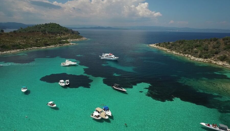 Chalkidiki: Blue Lagoon & Ammouliani Island Cruise & Lunch - Ouranoupoli Port: Getting on Board Smoothly