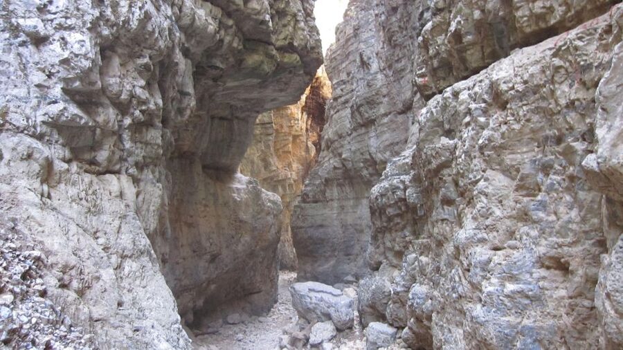Chania: Imbros Gorge and Libyan Sea Day Tour - Entering Imbros Gorge: Narrow Passages and a “Manageable” Pace