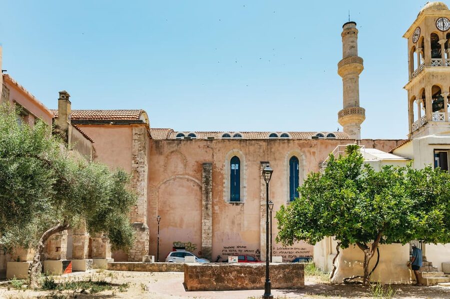 Chania: Old Town Highlights Guided Tour with Street Food - Chania Old Town Street Food Tour: Four Hours That Actually Changes How You Explore