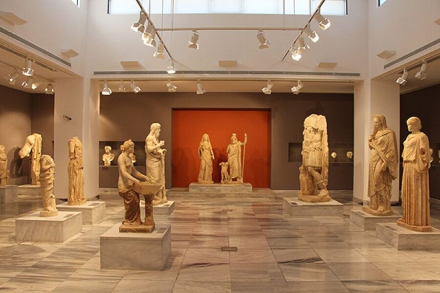 Chania/Rethymno: Knossos Palace & Heraklion City Tour - Key things to know before you go