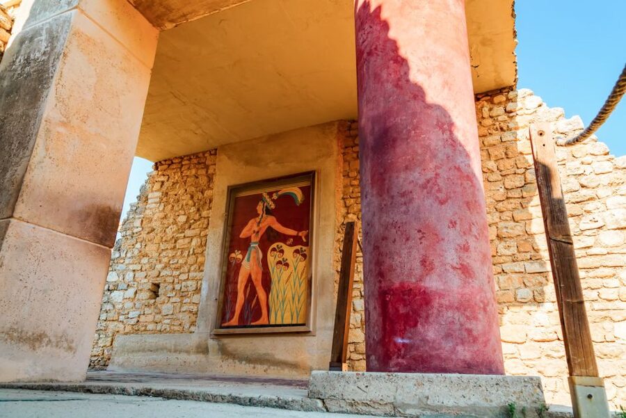 Chania/Rethymno: Knossos Palace & Heraklion City Tour - Stepping into Knossos Palace, where myths feel practical
