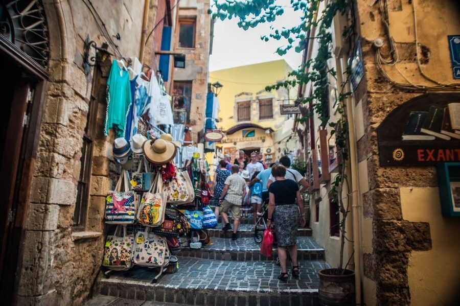 Chania: Sightseeing & Tastings Tour - Entering Old Town Chania from the Municipal Market