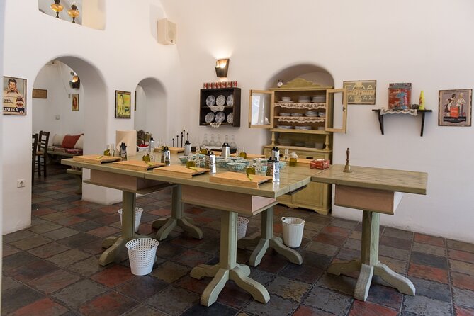 Cooking Class in Traditional cave house in Santorini! - Assyrtiko Wine During Prep and Lunch, How It Adds to the Meal
