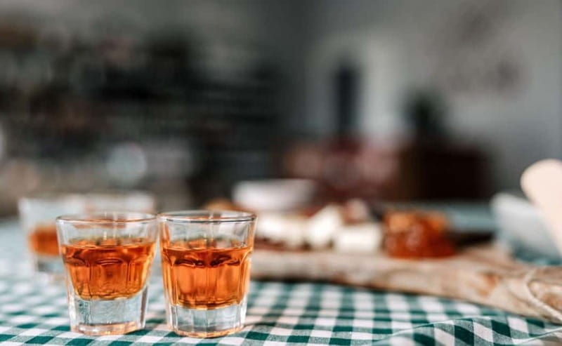 Corfu: The most famous Corfiot Products in one Tasting - Corfiot alcohol you can expect, wine, beer, liquor, and citrus liqueurs