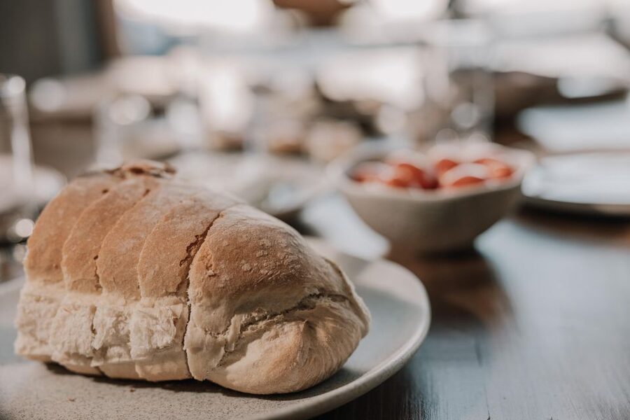 Corfu: The most famous Corfiot Products in one Tasting - Languages, who runs it, and what the group experience feels like