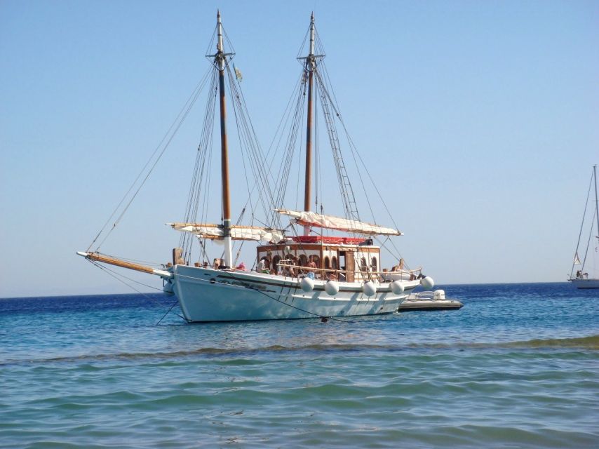 Corfu Town: Full-Day Cruise with Lunch, Drinks & Swim Stops - Peristeres Lighthouse Views: A Photo Pause With Maritime History
