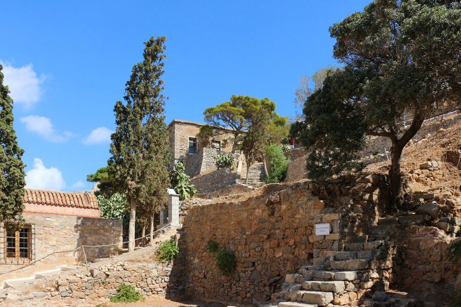 Crete: Day Trip to Agios Nikolaos and Spinalonga Island - The boat to Spinalonga: scenic travel plus the story setting you up