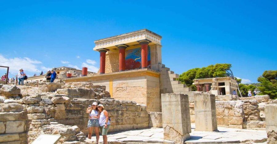 Crete: Knossos E-Ticket with Audio Guide & Optional Museum - Key things to know before you go