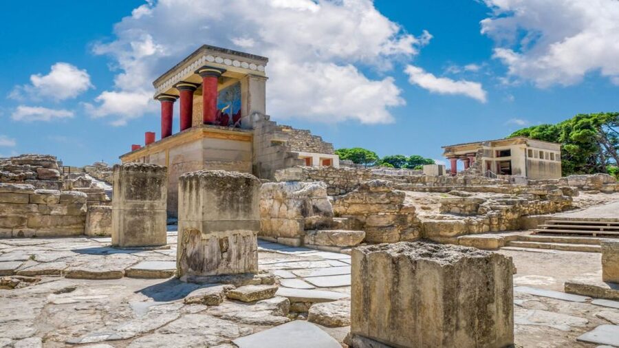 Crete: Knossos E-Ticket with Audio Guide & Optional Museum - Enter Knossos with an audio route, not a walking tour