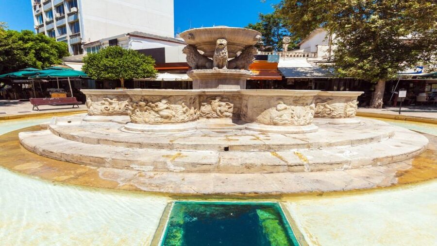 Crete: Knossos E-Ticket with Audio Guide & Optional Museum - The self-guided Heraklion city audio, a nice add-on after the big stops