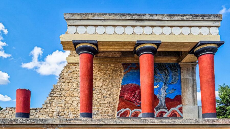 Crete: Knossos Palace and Lassithi Plateau Day Tour - Tzermiado Break: Lunch Time and Village Rhythm