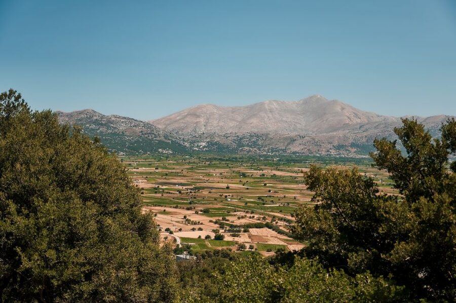 Crete: Knossos Palace and Lassithi Plateau Day Tour - Lassithi Villages, Psychro Ceramics, and Mythological Park