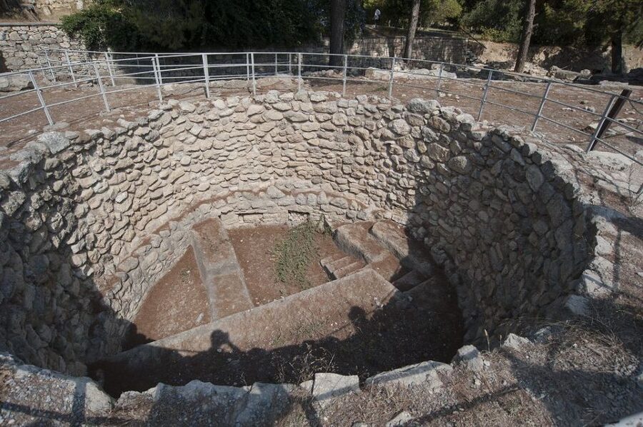 Crete: Knossos Palace and Lassithi Plateau Day Tour - The Knossos Palace Guided Visit: Myths in Real Stones