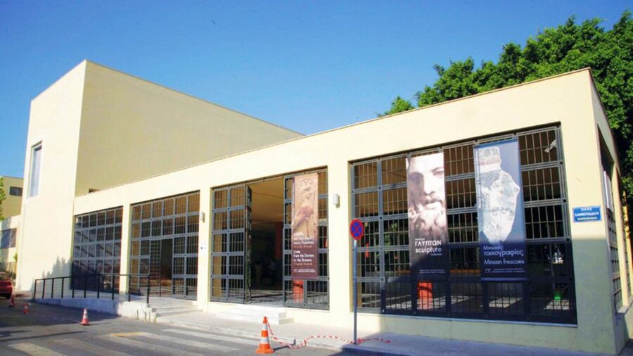 Crete: Knossos Palace and Museum E-Tickets with Audio Guides - Timing Your Day: 08:00 to 13:00 or 10:00 to 17:00