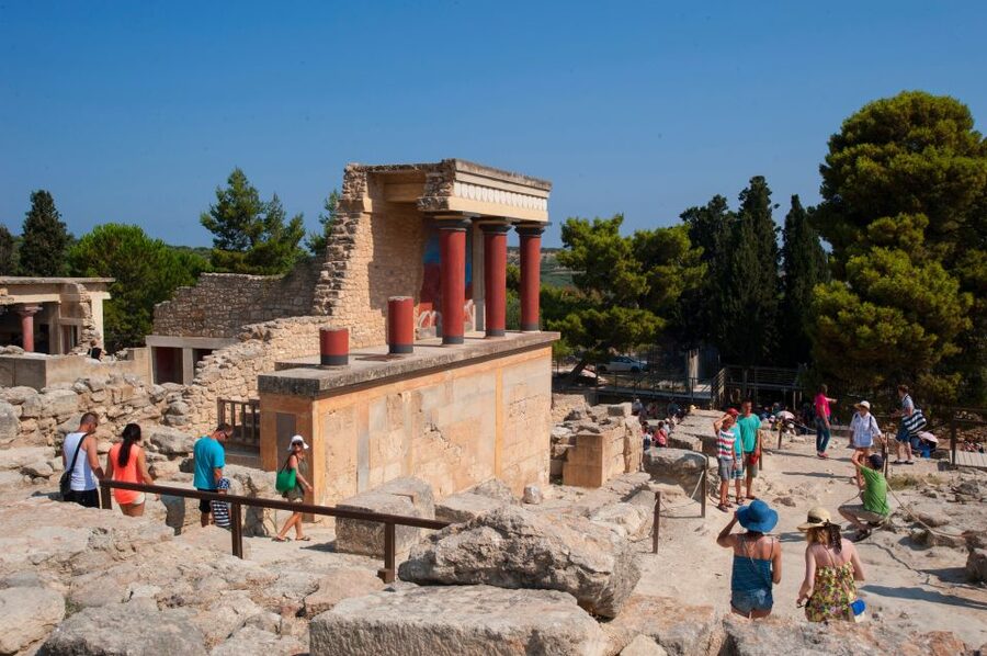 Crete: Knossos Palace, Heraklion City, Market Guided Tour - How long it really takes: timing, intensity, and where your energy goes