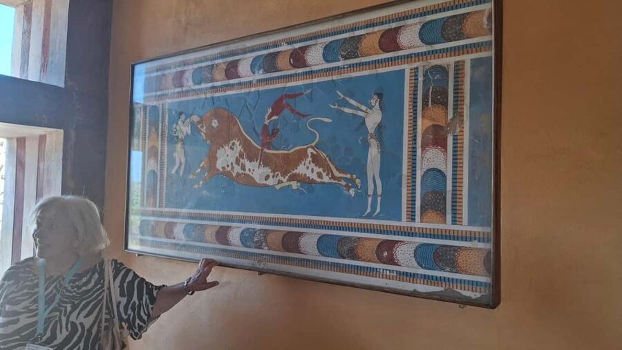 Crete: Knossos Palace, Winery & Olive Oil Tour with Lunch - Small group, English-speaking host, and the practical details that matter