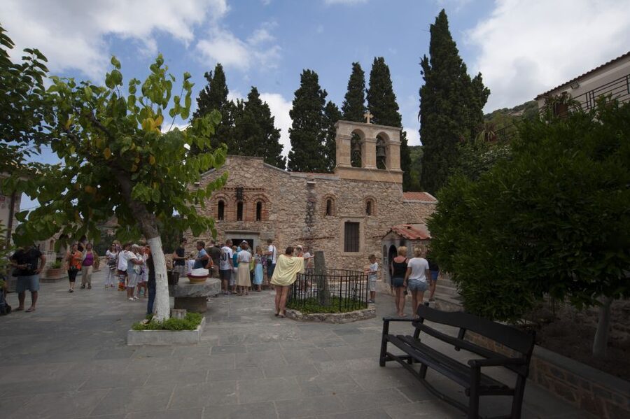 Crete: Lassithi Plateau & Kera Monastery Tour with Ceramics - Panagia Kera Kardiotissa Monastery: icons, nuns, and a peaceful chapel feel