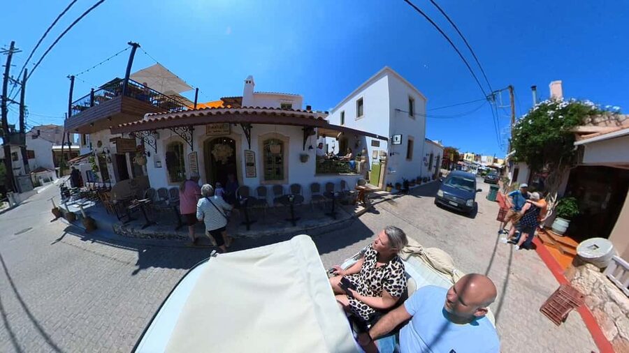 Crete: Private Tuk Tuk Tour of 7 Villages with Tastings - The guide effect: what makes it feel worth $81 per person