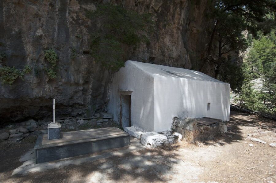 Crete: Samaria Gorge Hike - What to Pack for Samaria: Shoes, Socks, Water, and Sun Armor