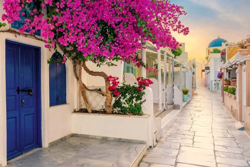 Crete: Santorini Day Trip with Fast Ferry Cruise - The Seajets ferry ride: comfort, snacks, and motion reality