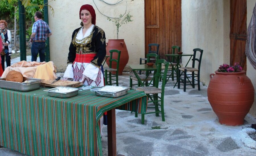 Crete: Traditional Dance Show and Buffet Dinner with Wine - Who this experience is best for, and who should skip