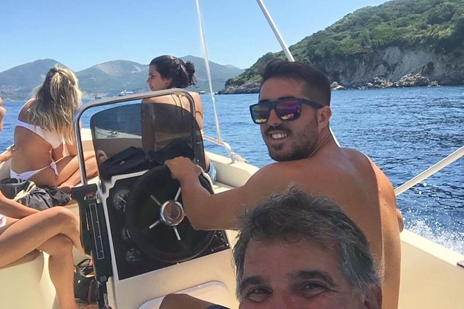Cruise to turtle's island and caves with a glass bottom boat - Keri Caves Stop: White Rock Views and Short, Fun Water Time