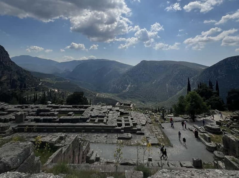 Delphi: Archaeological Site & Museum Ticket with Audio Tours - The Delphi Archaeological Museum: your context stop
