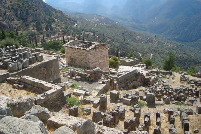 Delphi Full Day Private Tour from Athens - Delphi Ruins Time: Sanctuaries of Apollo and Athena Pronaia, Plus the Theater Area