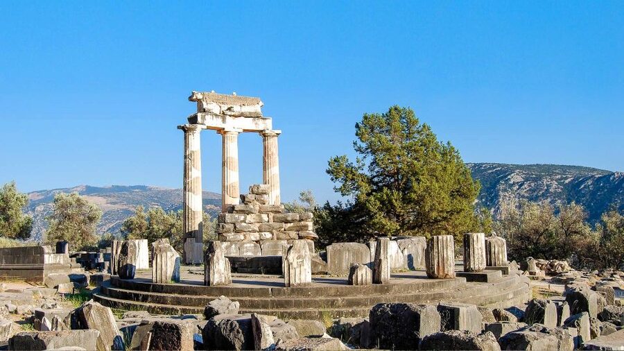 Delphi Self-Guided Tour with 3D Models & Audio (No Ticket) - 360 views and 3D models: when they help, and when to ignore them