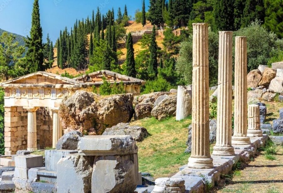 Delphi Self-Guided Tour with 3D Models & Audio (No Ticket) - Why Delphi makes a great self-guided stop
