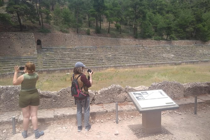 Delphi, Thermopylae, Corycian Cave 300 Spartans Tour - Lunch with olive-valley views: a pause that makes the long day easier