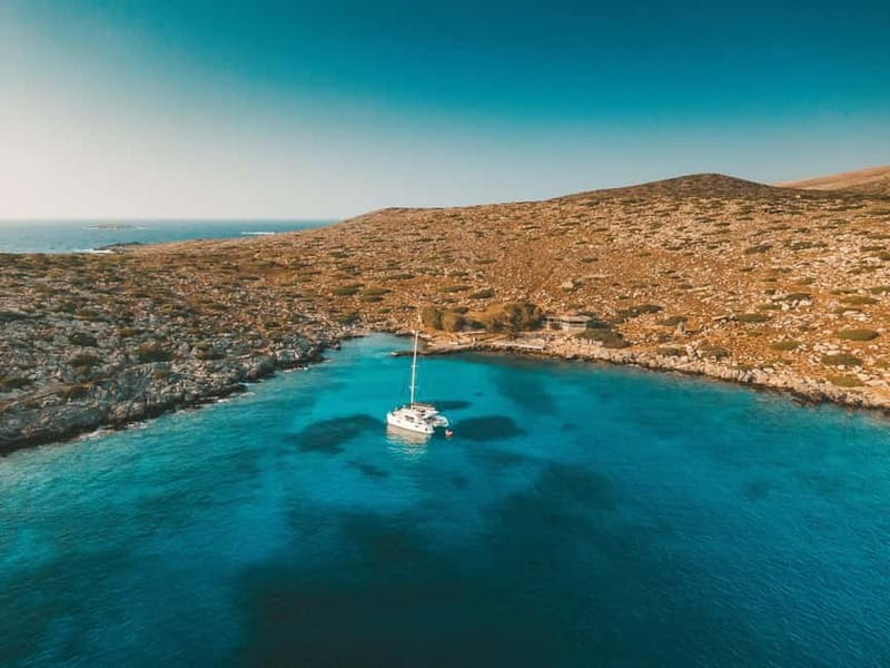 Dia Island Catamaran - Premium Lunch, Open Bar, Small Group - Dia Island Time: Snorkel, SUP, Swim, and That Clear-Water Wow