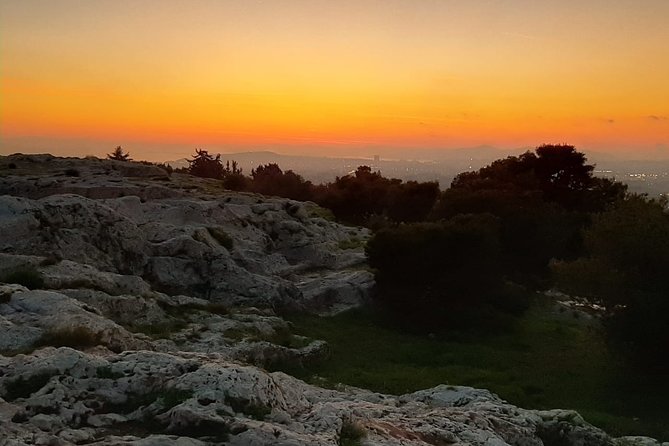 Electric Bike Tour of Athens by Night - Acropolis views and the 15-minute pause at the Place of Democracy