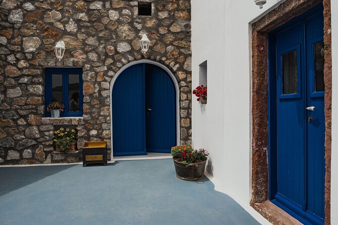 Exclusive Cooking Experience in our Cave Home by Petra Kouzina - Group size, pacing, and the little logistics that matter
