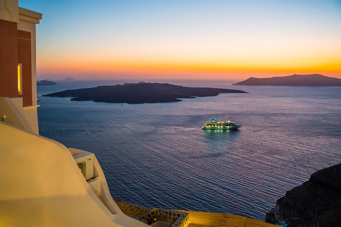 Explore Santorini with a Local - 4 Hours Private Tour - The driver and guide factor: why people rate this so highly