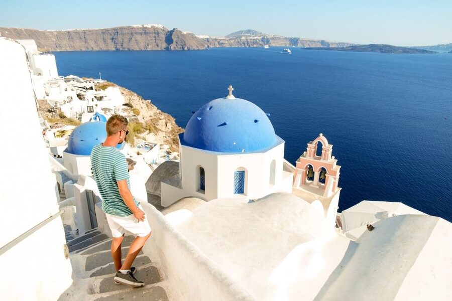 Fira: Traditional Villages Guided Day Trip with Oia Sunset - A 10-hour circuit that covers Santorini’s biggest stories