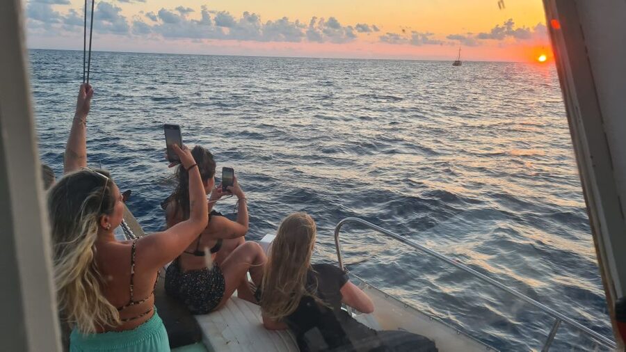 From Argostoli: Vardiani Island Sunset Cruise & Greek Meze - Greek Meze Onboard: What You Actually Eat and Drink