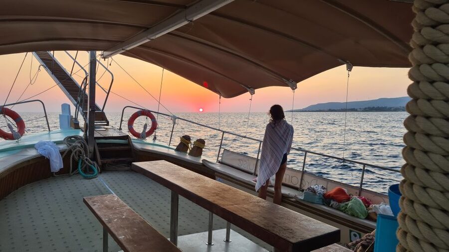 From Argostoli: Vardiani Island Sunset Cruise & Greek Meze - Who This Trip Suits Best (And Who Might Want to Skip)