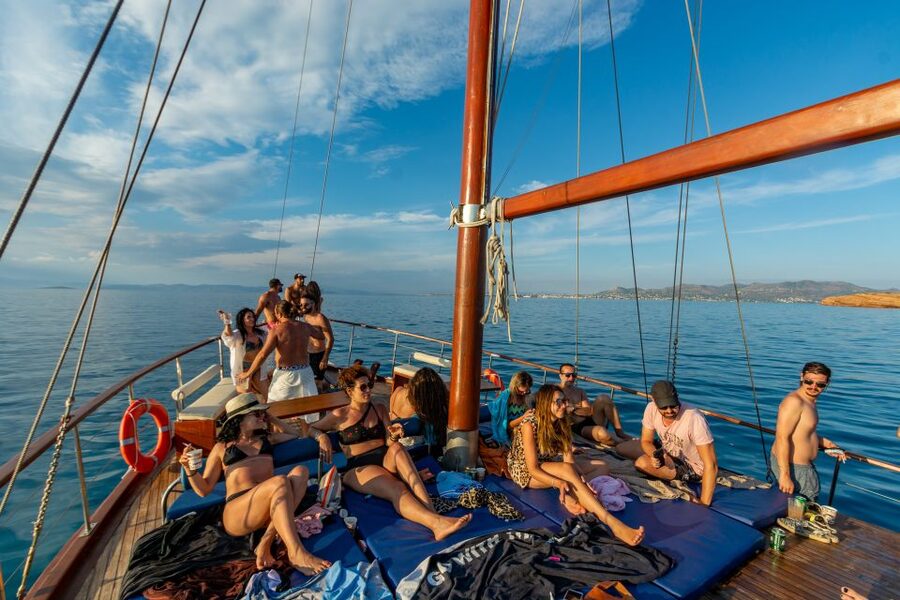 From Athens: Aegina, Agistri and Metopi Day Cruise w/ Lunch - Aegina Island: Pistachios, Alleyway Time, and Short-but-Sweet Stops