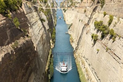 Ancient Corinth Day Trip with Canal & VR Guide