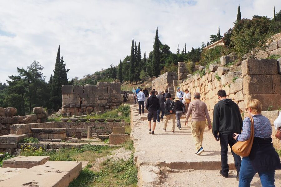From Athens: Day Tour to Delphi - Guides, Audio, and Group Reality on a 10-Hour Day