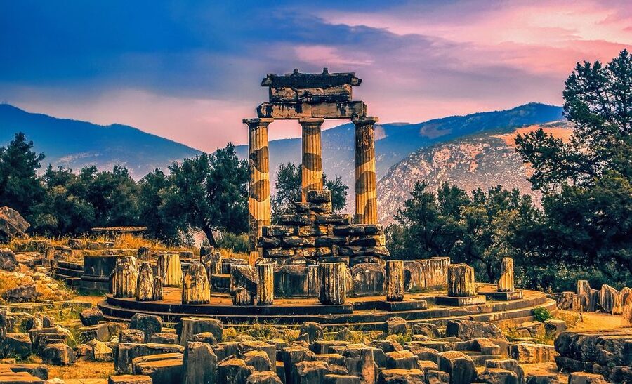 From Athens: Delphi and Meteora 2-Day Tour with Hotel - Best-fit traveler profile, and who should skip this