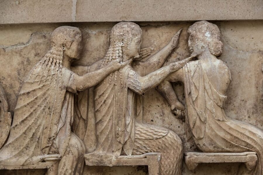 From Athens: Delphi Full Day V.R. Audio Guided Tour - Who should book this Delphi tour, and who should skip it