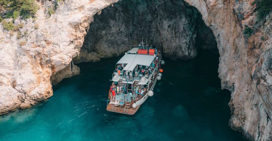 From Benitses/Lefkimmi: Blue Lagoon & Papanikolis Cruise - A full day of cave views, lagoon swims, and Syvota’s mainland break