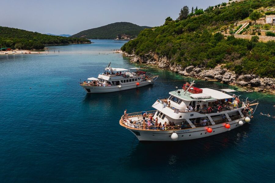 From Benitses/Lefkimmi: Blue Lagoon & Papanikolis Cruise - Syvota on the Greek mainland: beach time, shops, and an easy reset