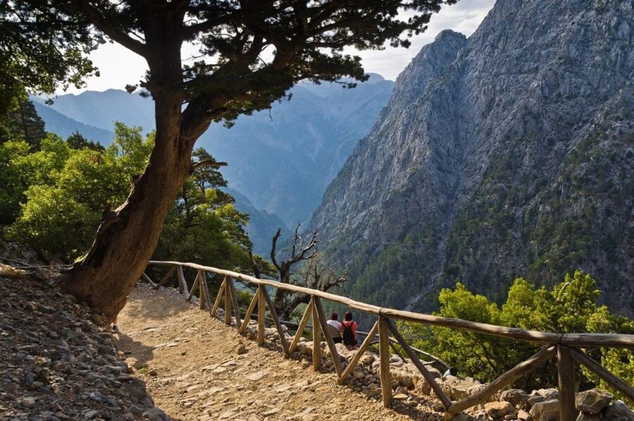 From Chania: Samaria Gorge with Professional Hiking Guide - Samaria Gorge and the Kri-Kri chance, plus the Iron Gates moment