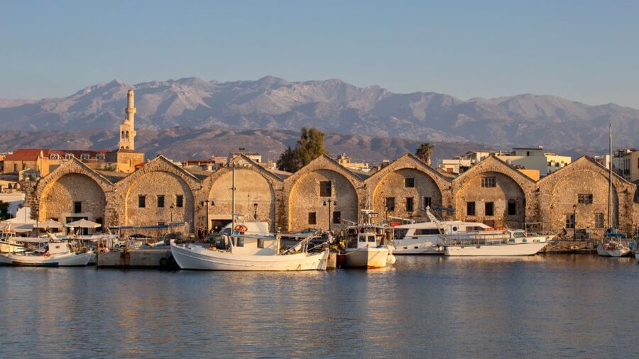 From Heraklion: Chania Town, Kournas Lake, and Rethymno Tour - The Bus Drive, the Guide, and Why the Narration Matters