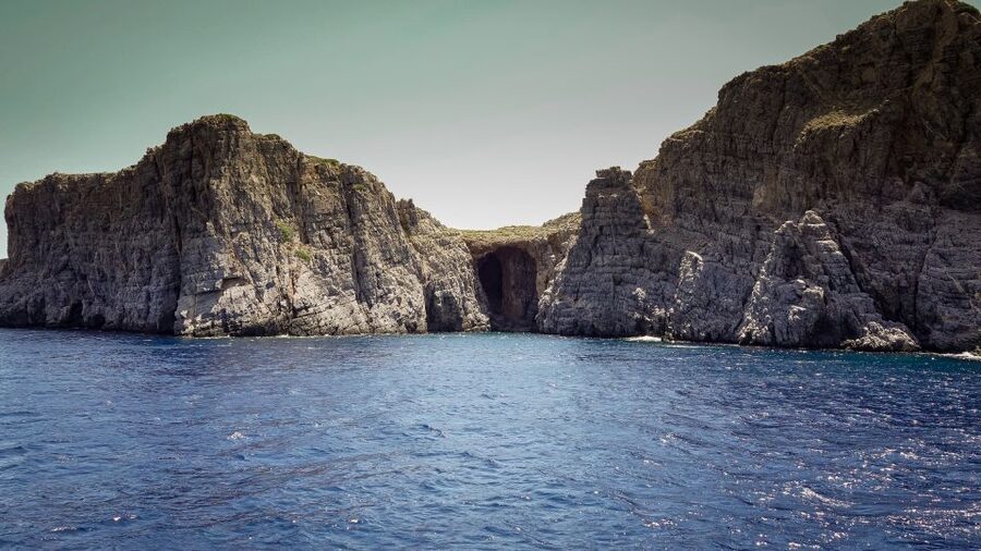 From Heraklion: Elounda, Kolokitha, and Spinalonga Boat Trip - Agios Nikolaos free time: Lake Voulismeni and easy strolling